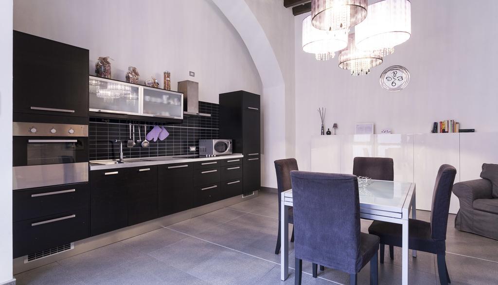 Italianway-Colombo 5 Apartment Milan Exterior photo