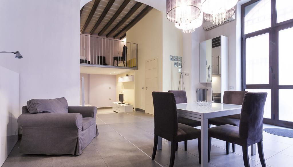 Italianway-Colombo 5 Apartment Milan Exterior photo