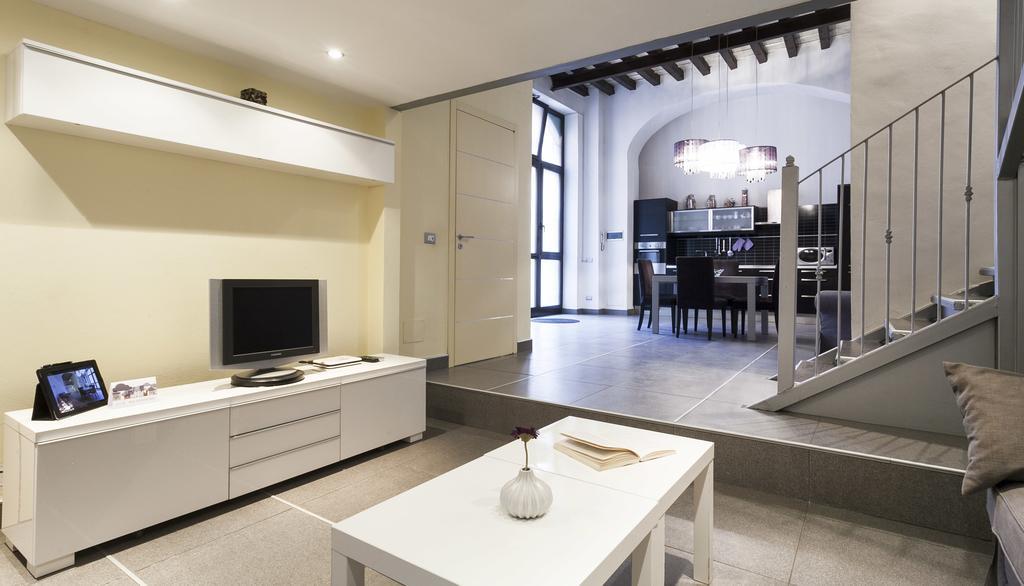 Italianway-Colombo 5 Apartment Milan Exterior photo